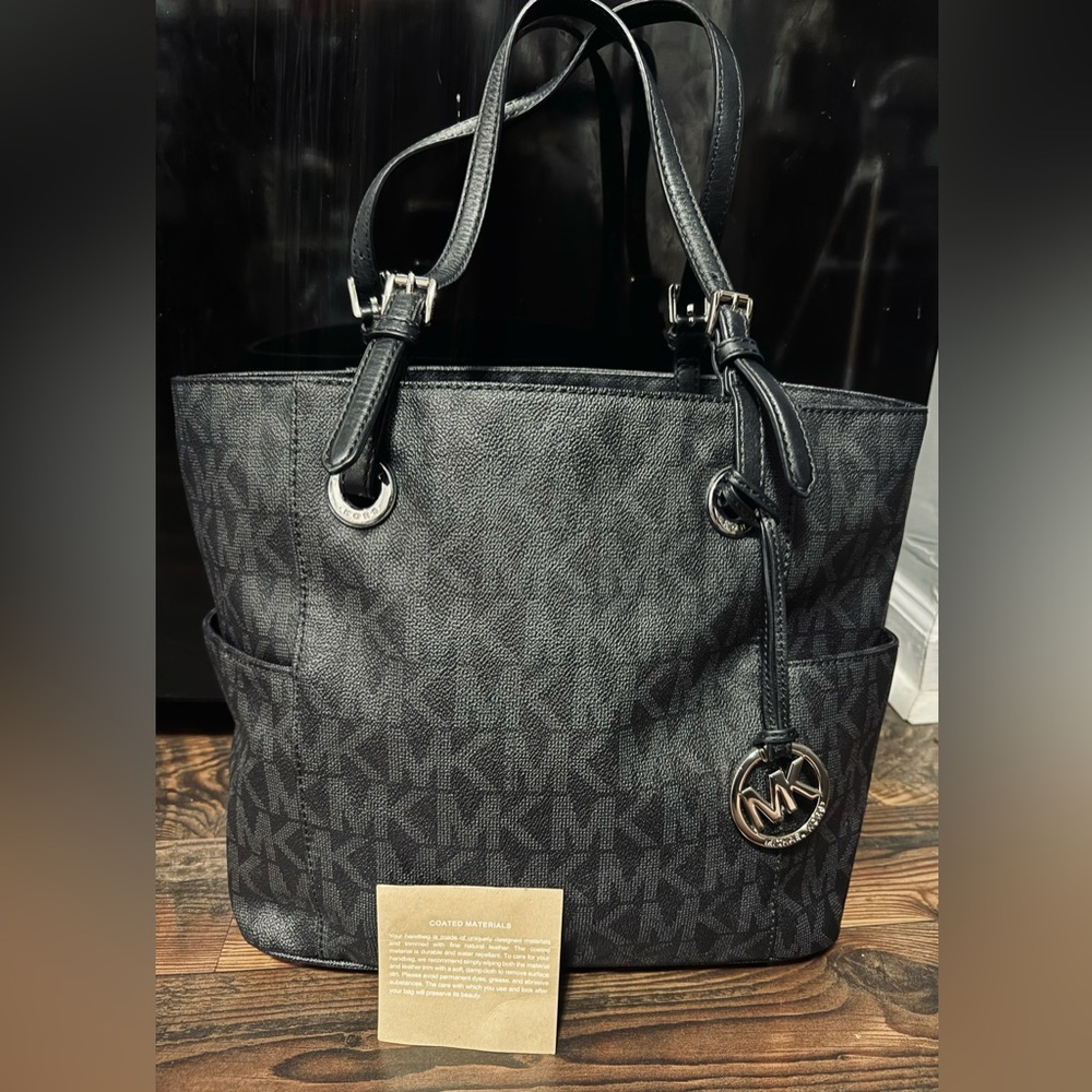 Authentic Michael Kors Purse